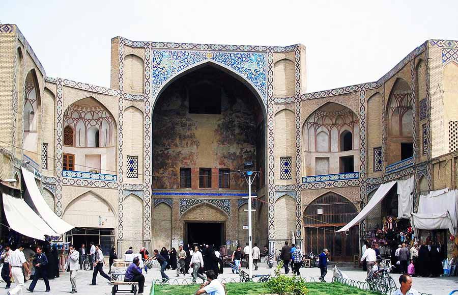 بازار بزرگ شهر اصفهان فانزی