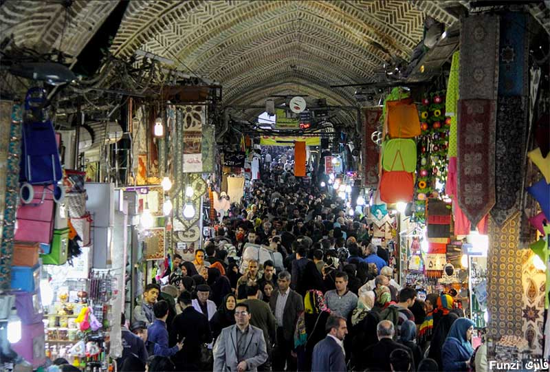 یک روز شلوغ در بازار بزرگ تهران