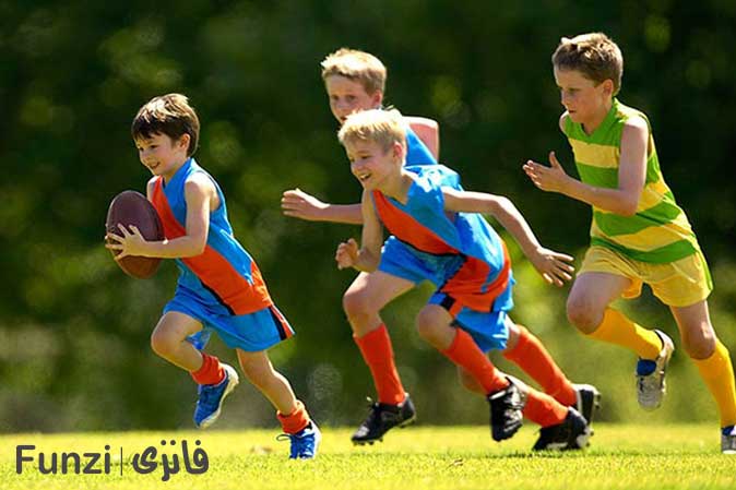 کودکان در حال ورزش و دویدن